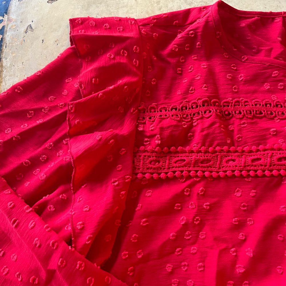 Red blouse - Picture 2 of 5